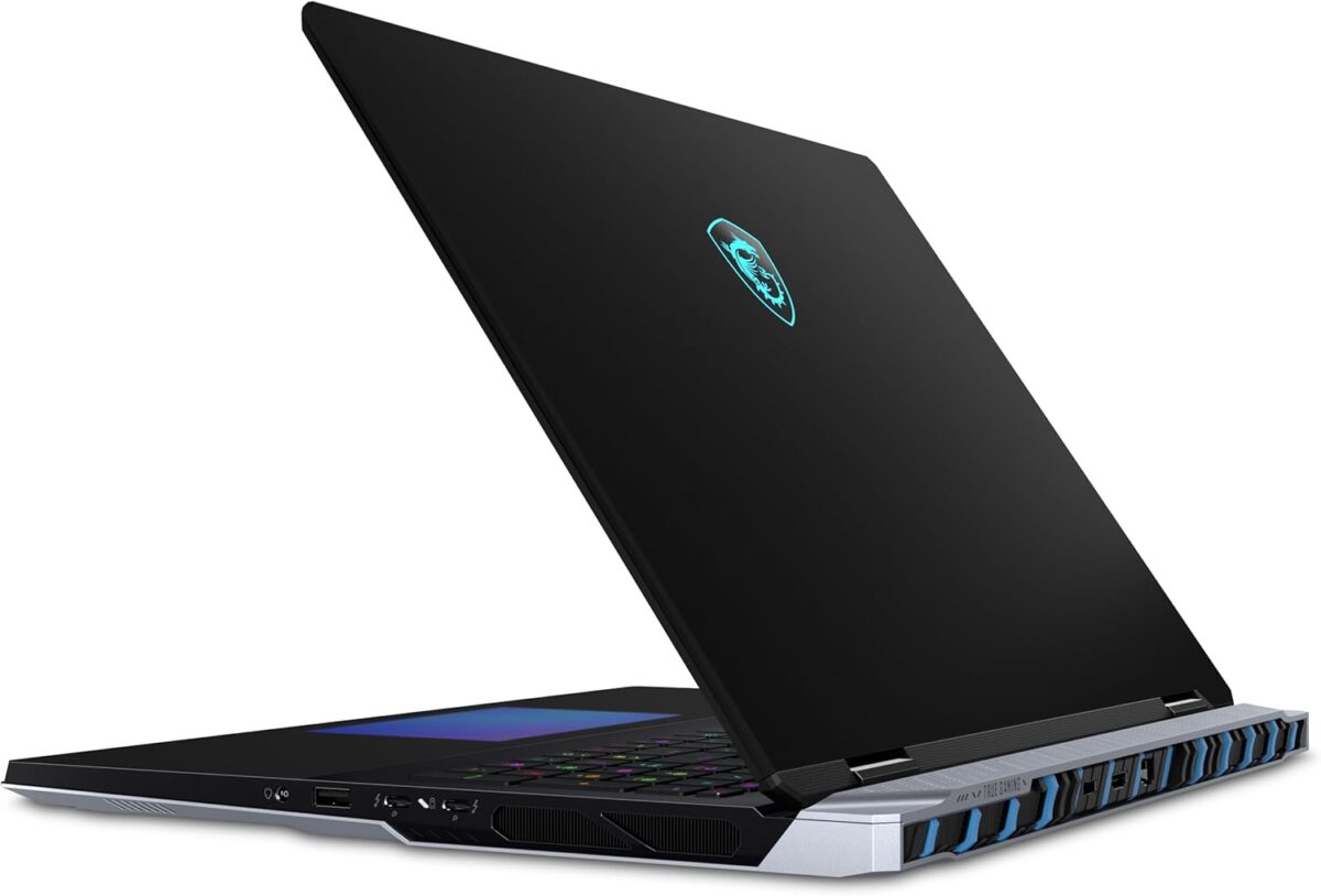 MSI Titan 18 HX (RTX 5090, Mini-LED 4K/120)